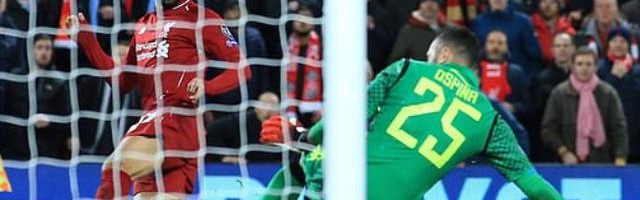  布雷斯特门将超神扑救零封巴黎  