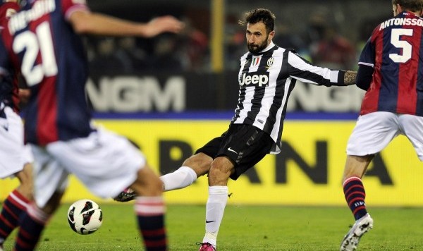  意甲传奇退役，布冯含泪告别绿茵场  