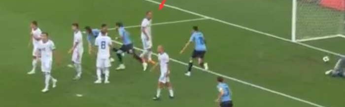  罗马中场大将重伤赛季报销牵动球迷心  