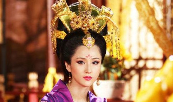  小萨25+10国王稳居西部前三  