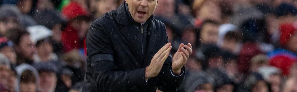  利物浦防线失误不断 主场不敌阿斯顿维拉  