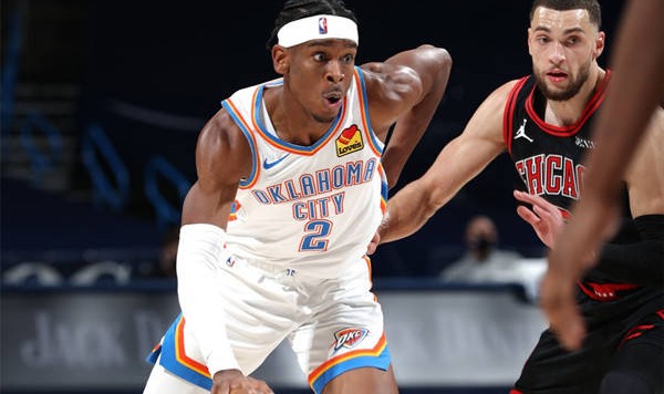  亚历山大30+10雷霆屠公牛  