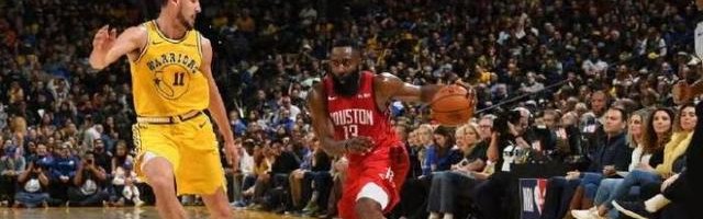  库里三分绝杀雷霆迎五连胜  